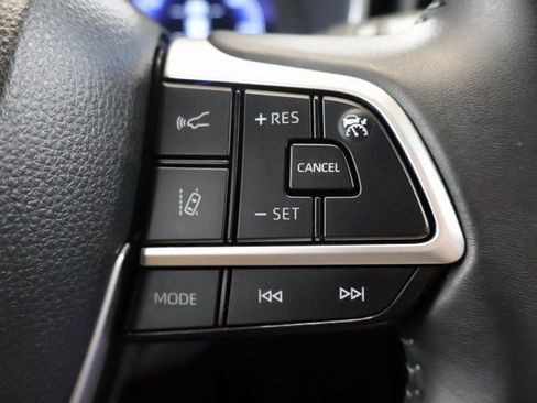 Certified 2025 Toyota Highlander XSE AWD/4WD image 20