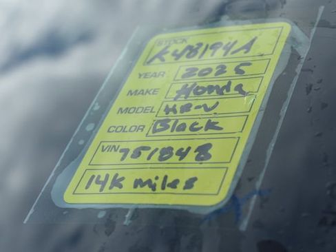 Used 2025 Honda HR-V Sport image 34