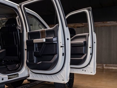 Used 2020 Ford F250 Lariat image 33