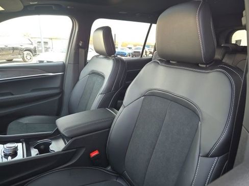 New 2026 Jeep Grand Cherokee L 4WD image 6