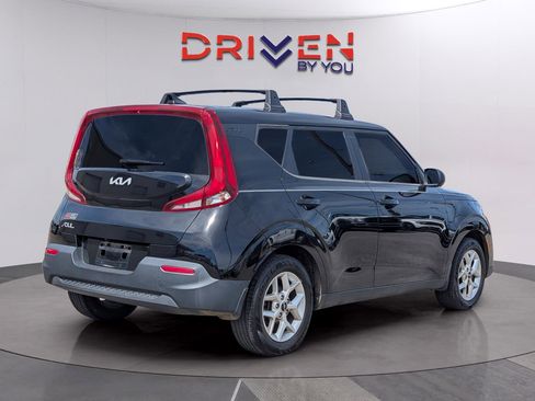 Used 2022 Kia Soul LX w/ Technology Package image 5