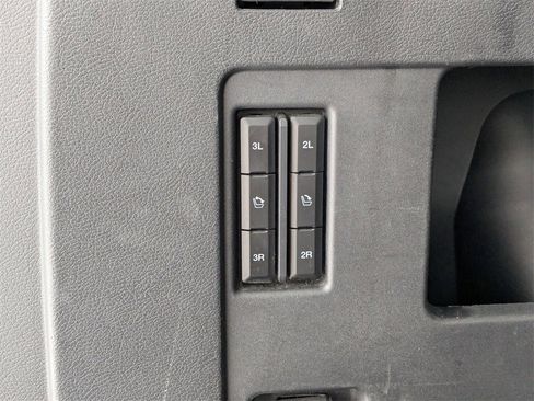 Used 2024 Ford Expedition Max XLT image 36