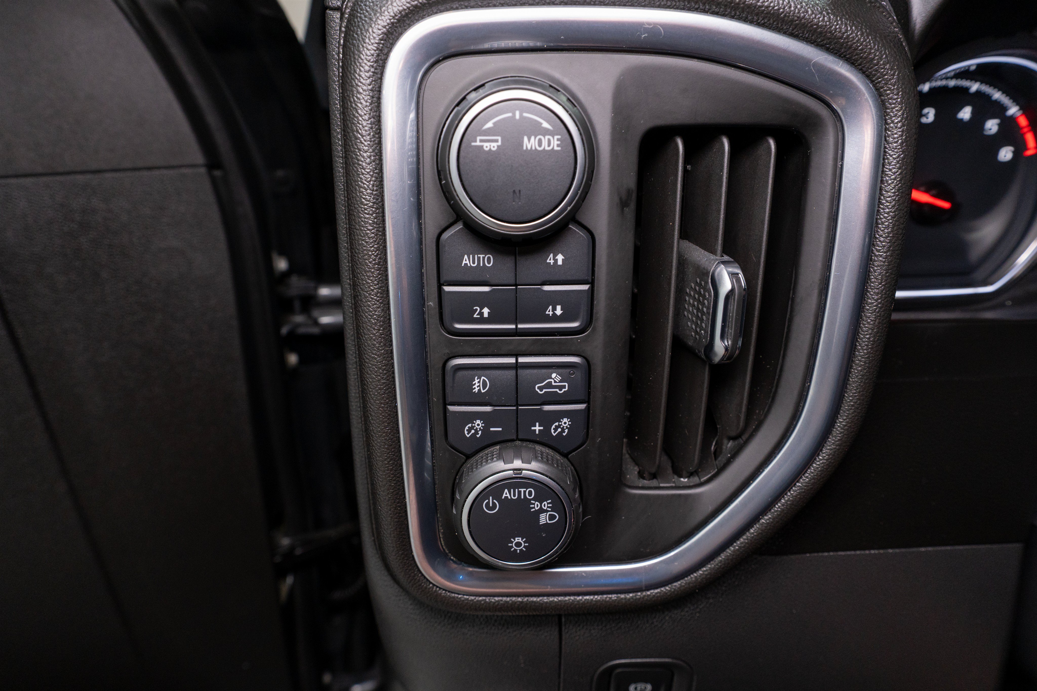 Used 2020 Chevrolet Silverado 1500 RST w/ All-Star Edition AWD/4WD image 29