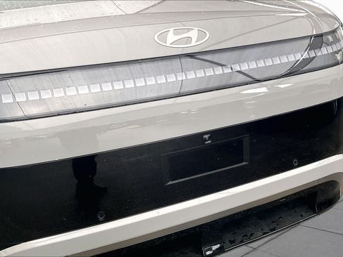 Certified 2026 Hyundai Ioniq 9 Calligraphy AWD/4WD image 29