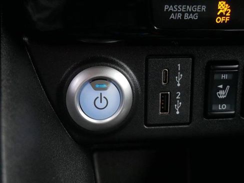 Certified 2025 Nissan Leaf SV Plus image 20