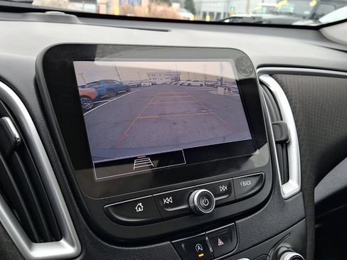 Used 2022 Chevrolet Malibu LT image 27