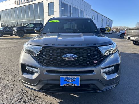 Used 2021 Ford Explorer ST w/ Equipment Group 401A image 9