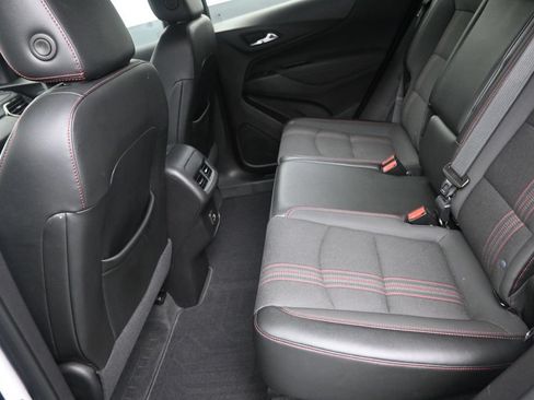 Used 2023 Chevrolet Equinox RS FWD image 14