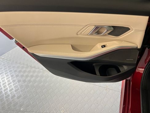 Used 2025 BMW M340i xDrive w/ Premium Package image 32