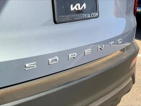 Used 2022 Kia Sorento LX AWD/4WD image 32