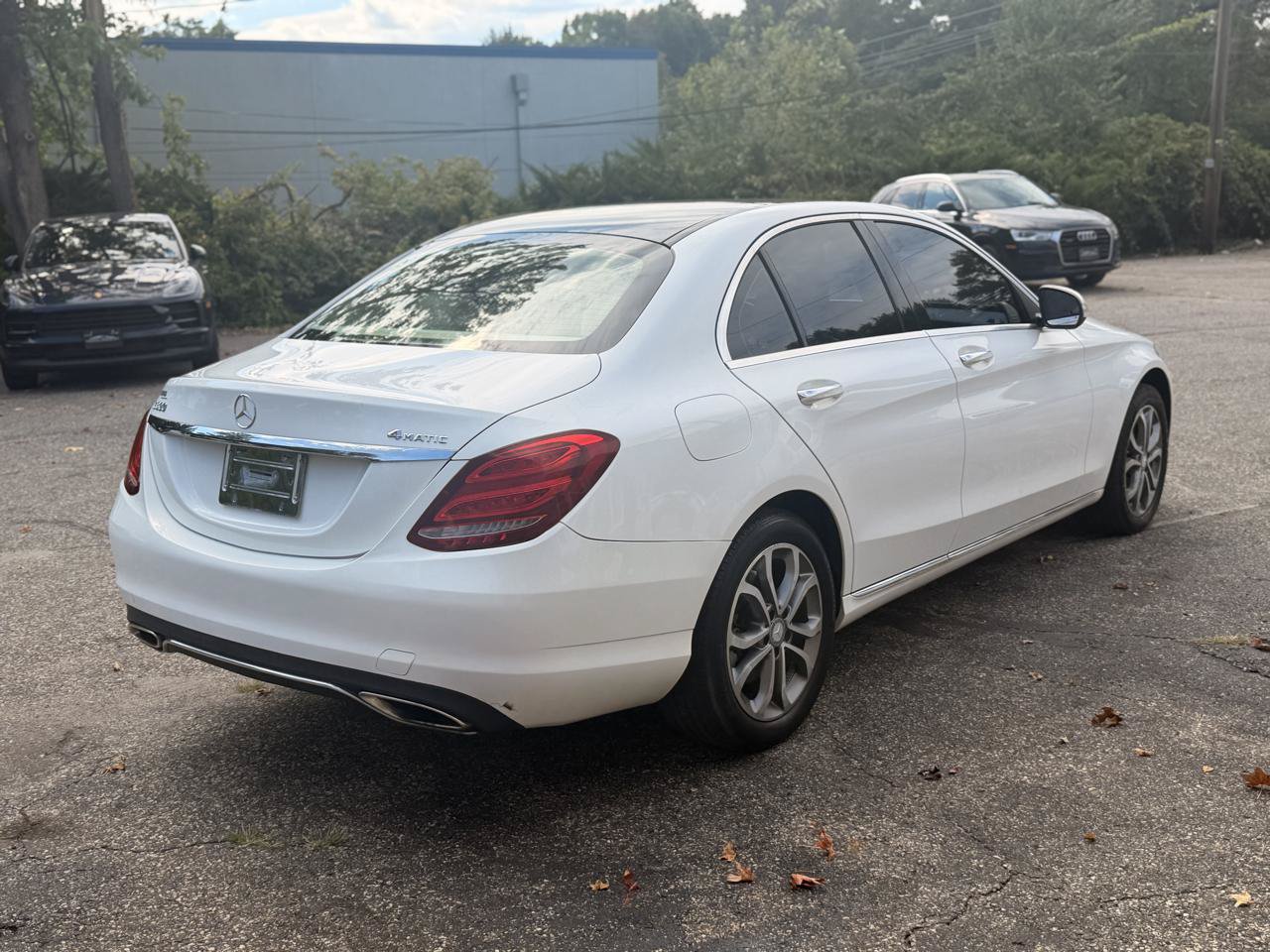 Used 2015 Mercedes-Benz C 300 4MATIC Sedan image 5
