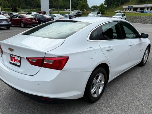 Used 2024 Chevrolet Malibu LS image 7