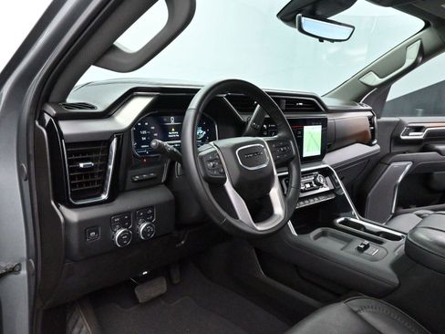 Used 2024 GMC Sierra 2500 Denali w/ Denali Reserve Package image 14