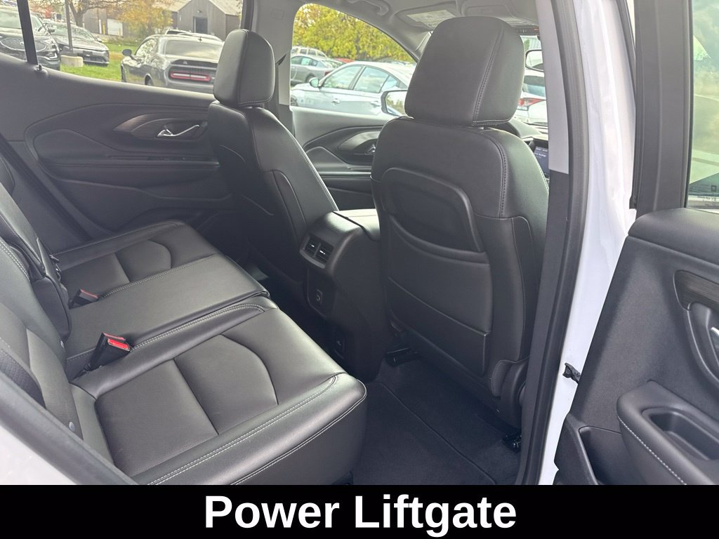 Used 2023 GMC Terrain SLT AWD/4WD image 14