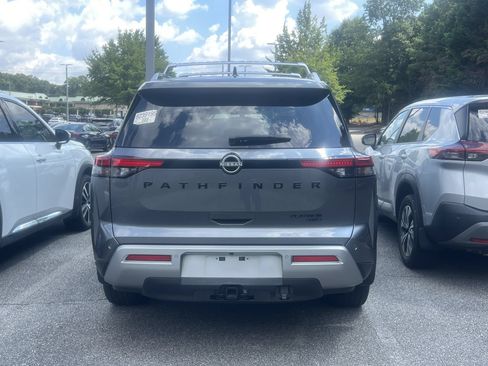 Certified 2024 Nissan Pathfinder Platinum w/ Black Appearance Package AWD/4WD image 5