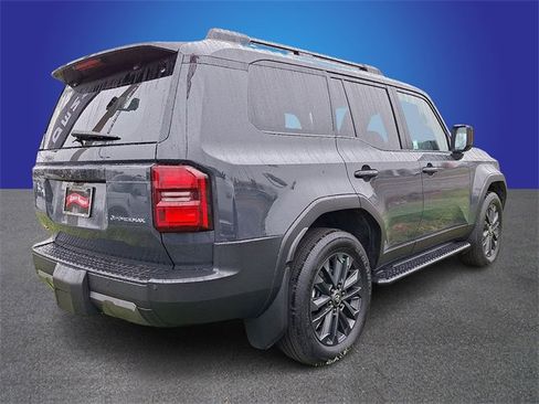 Used 2025 Toyota Land Cruiser image 4