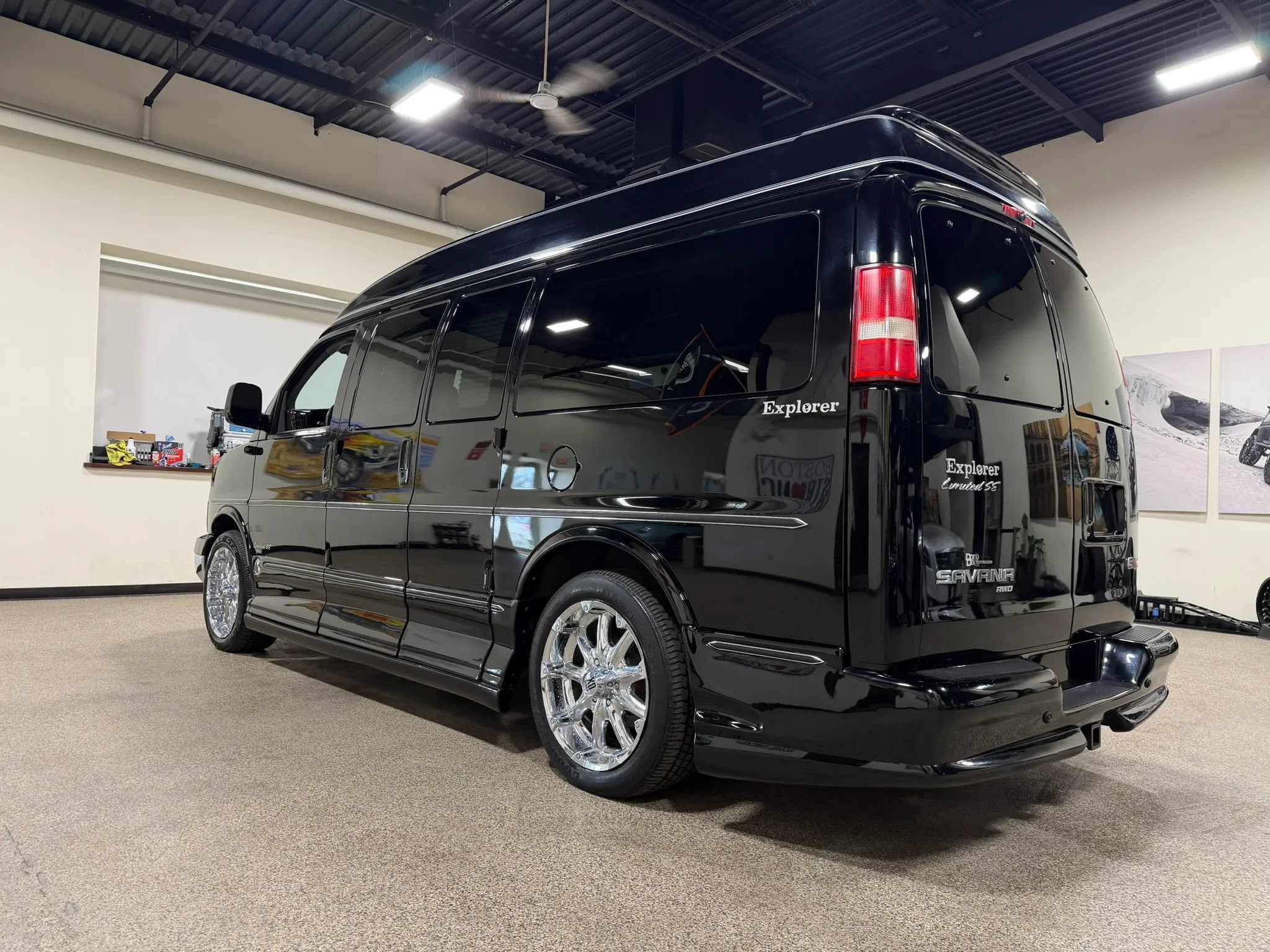 Used 2007 GMC Savana 1500 AWD w/ Preferred Equipment Group image 7