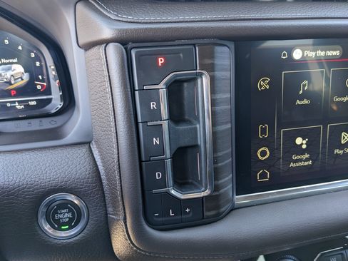 Used 2022 GMC Yukon XL Denali image 31