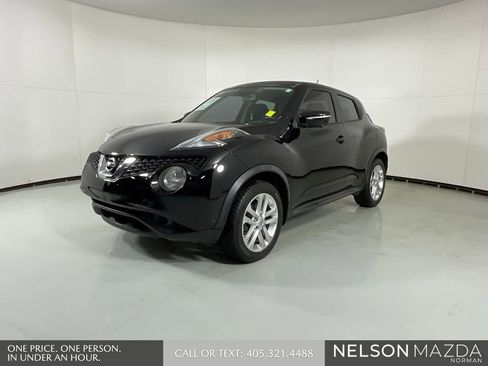 Used 2015 Nissan Juke SV w/ Technology Package image 4