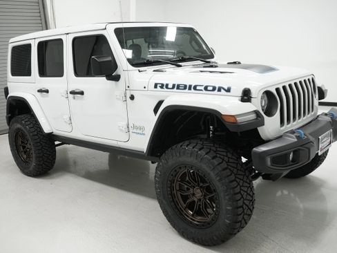 Used 2022 Jeep Wrangler Unlimited Rubicon 4xe w/ Cold Weather Group image 3