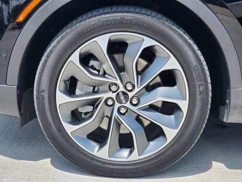 Used 2023 Lincoln Nautilus Reserve w/ Equipment Group 201A AWD/4WD image 7
