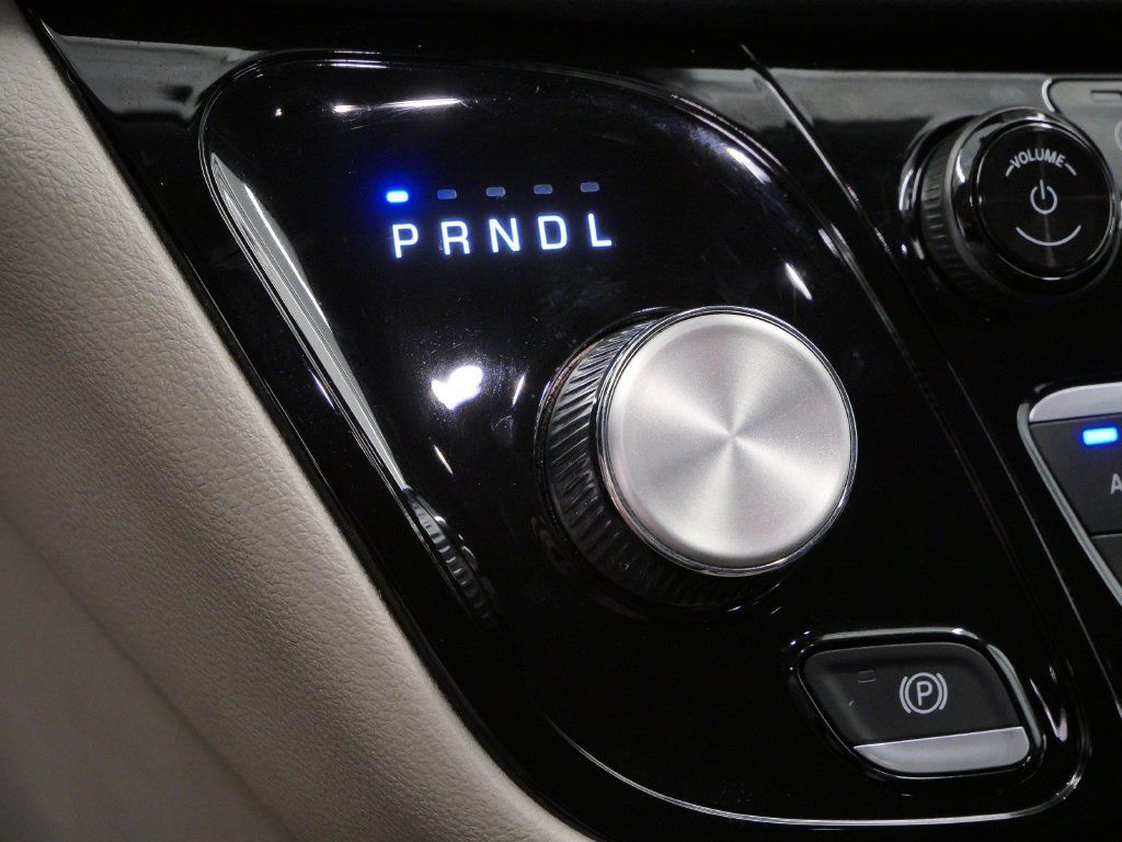 Certified 2023 Chrysler Pacifica Touring-L FWD image 25