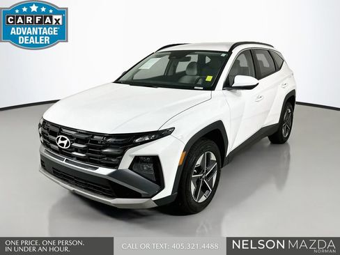Used 2025 Hyundai Tucson SEL AWD/4WD image 1