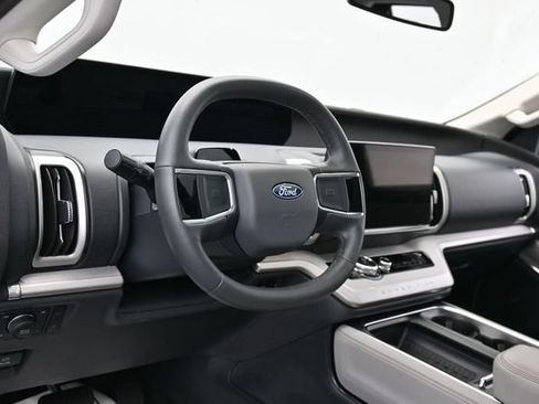 Certified 2025 Ford Expedition Max Active AWD/4WD image 16