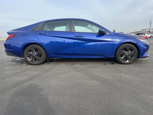 Used 2021 Hyundai Elantra SEL FWD image 4