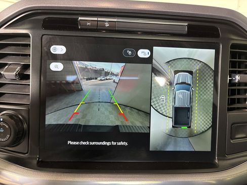 Used 2025 Ford F150 Lariat w/ FX4 Off-Road Package image 16