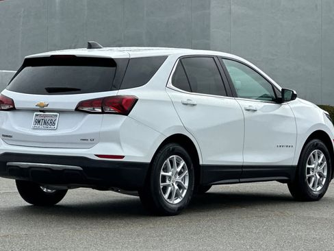 Used 2024 Chevrolet Equinox LT AWD/4WD image 2