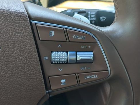 Used 2021 Genesis G90 3.3T Premium RWD image 21