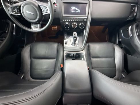 Used 2020 Jaguar E-PACE SE AWD/4WD image 16