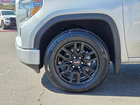 Used 2020 GMC Sierra 1500 Elevation w/ Elevation Value Package AWD/4WD image 9