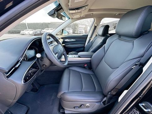 Certified 2025 Genesis GV70 2.5T Select w/ Select Package image 15