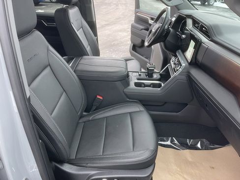 Used 2024 GMC Sierra 1500 Denali w/ Denali Reserve Package image 23