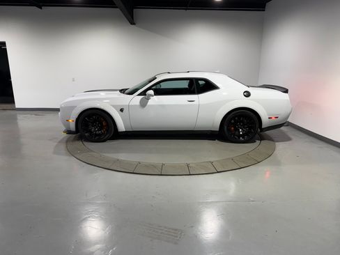 Used 2023 Dodge Challenger SRT Hellcat RWD image 13