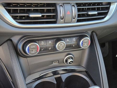 New 2025 Alfa Romeo Stelvio Sprint AWD/4WD image 14