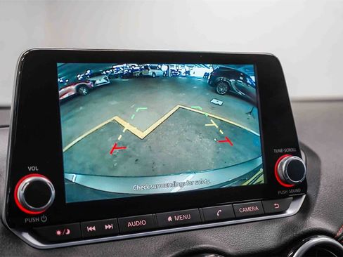 Used 2025 Nissan Sentra SR image 25