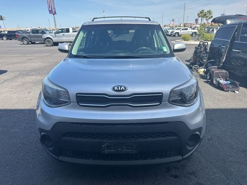 Used 2018 Kia Soul FWD image 9