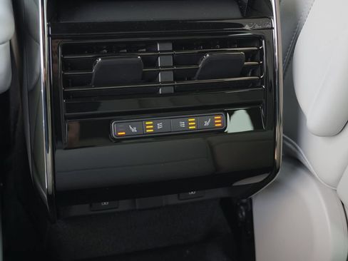 Certified 2026 Land Rover Range Rover Sport SE AWD/4WD image 27