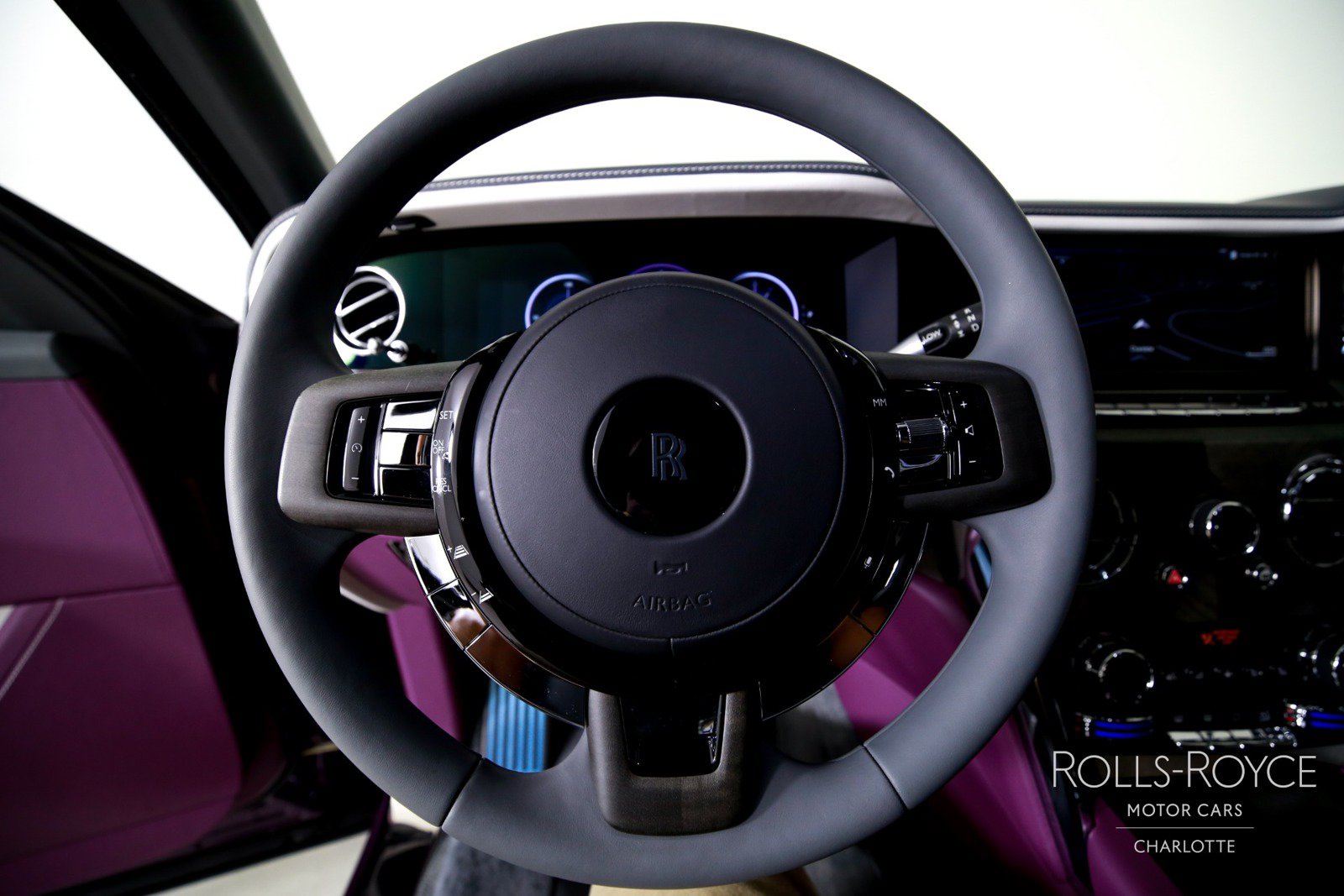 Certified 2025 Rolls-Royce Cullinan AWD/4WD image 15