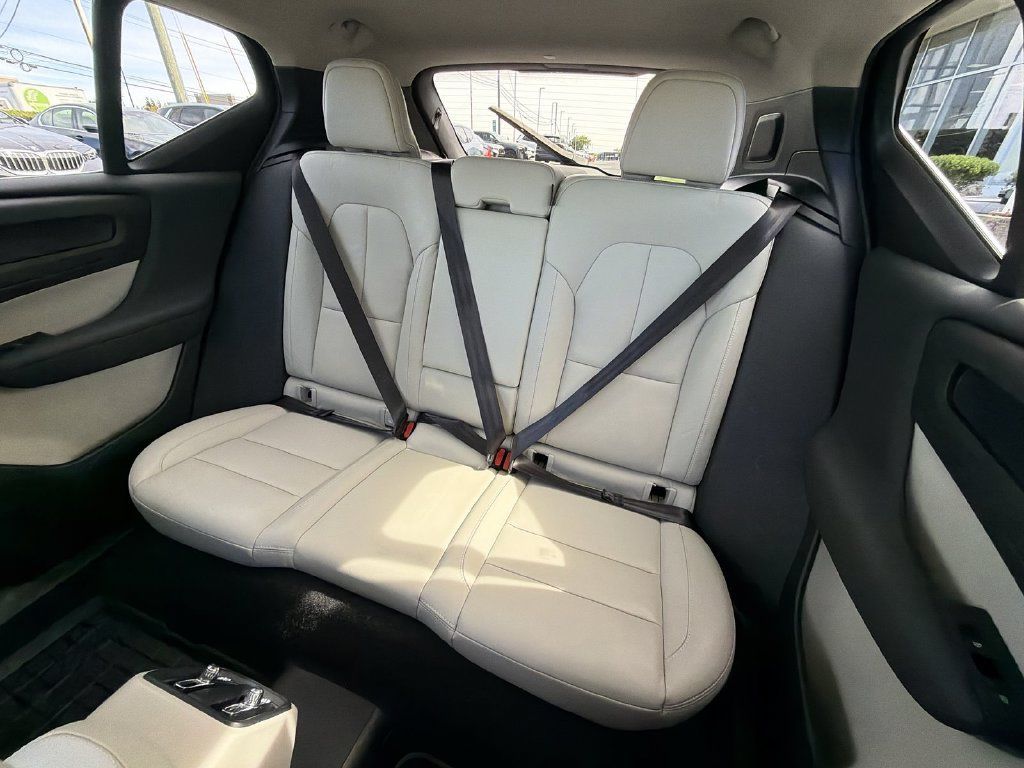 Used 2019 Volvo XC40 T5 Inscription AWD/4WD image 21