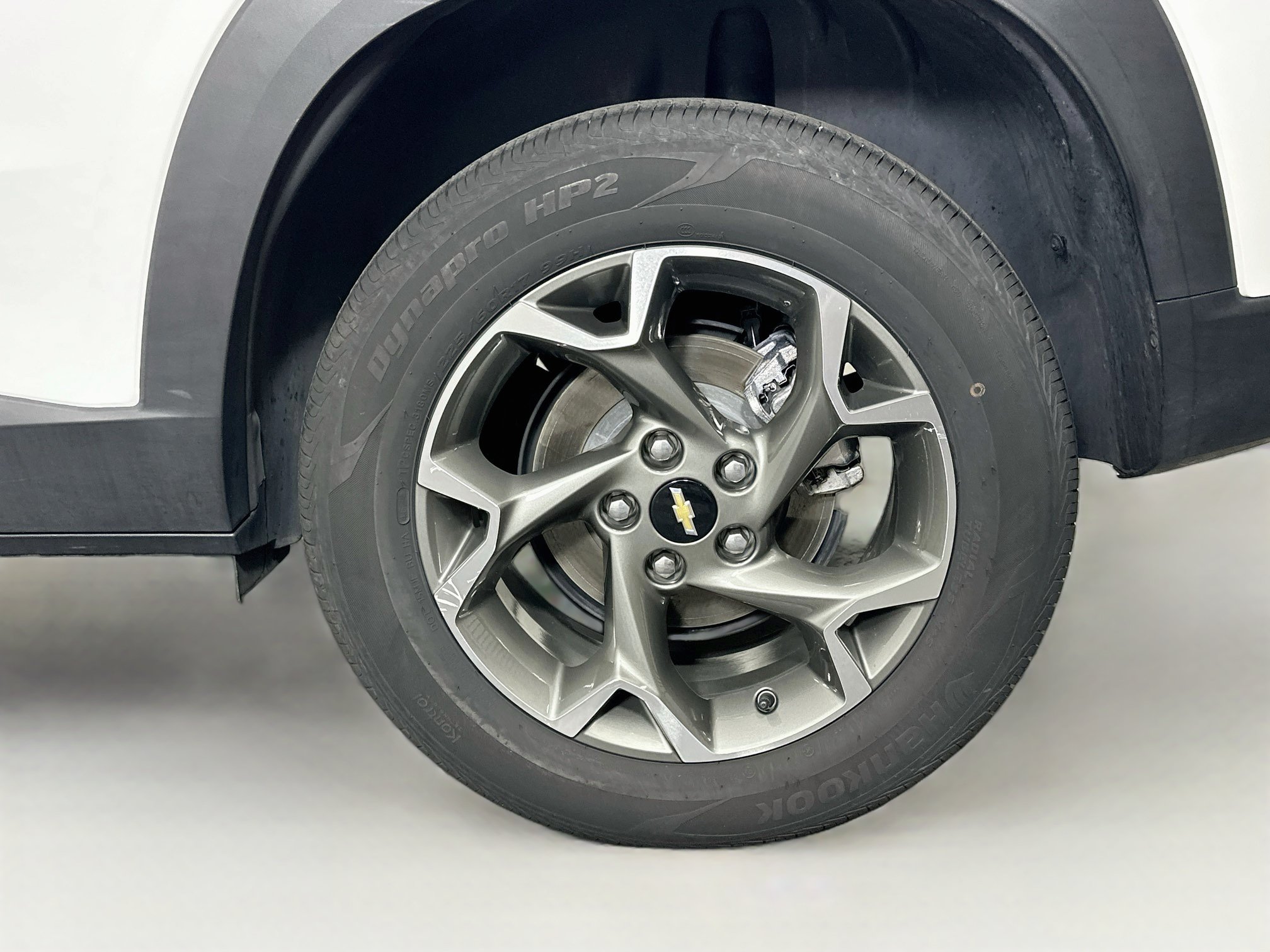 Used 2025 Chevrolet Trax LT FWD image 11