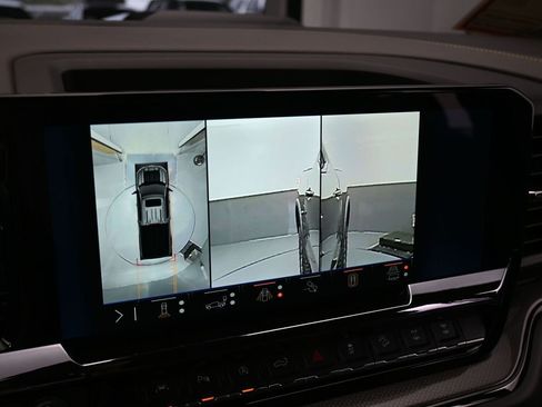 Used 2025 Chevrolet Silverado 1500 ZR2 w/ Technology Package image 31