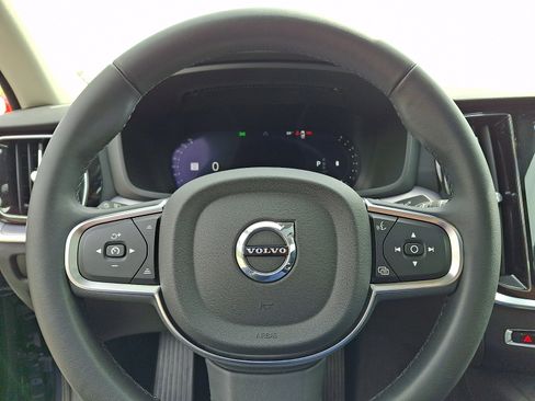 Used 2025 Volvo S60 B5 Core AWD/4WD image 20