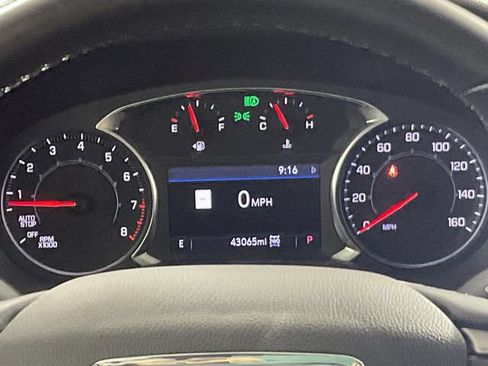 Used 2023 GMC Acadia AT4 w/ Preferred Package AWD/4WD image 29