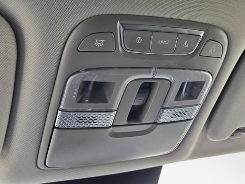Used 2022 Kia Telluride S FWD image 34