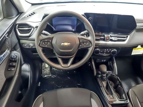 New 2026 Chevrolet TrailBlazer LT FWD image 12