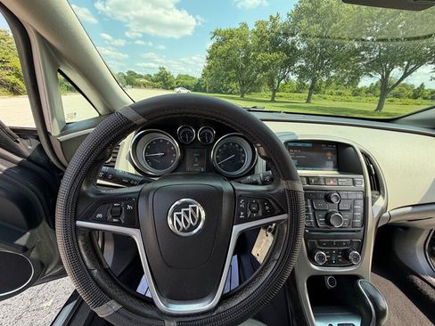 Used 2015 Buick Verano FWD image 11